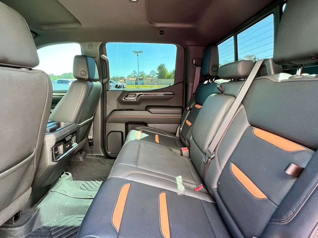 2023 GMC Sierra 1500 AT4 photo