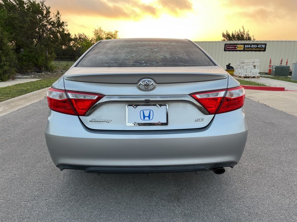 2015 Toyota Camry SE 5