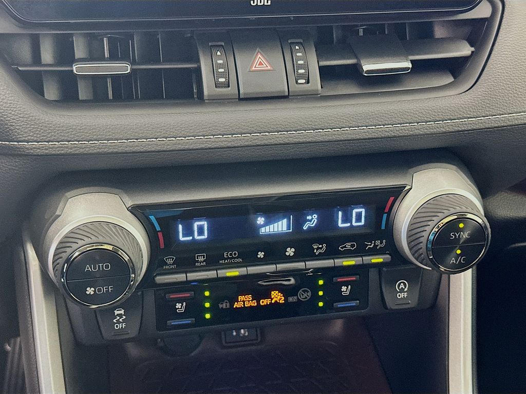 Thumbnail: 2024 Toyota RAV4 - 16