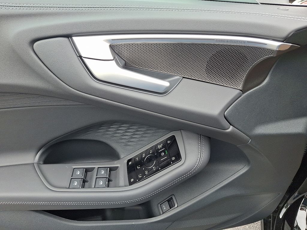 Thumbnail: 2025 Audi A5 - 9