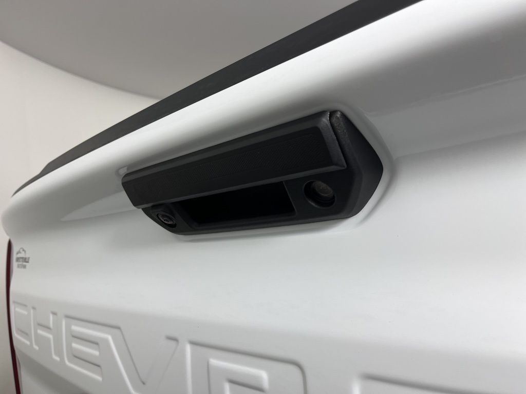 Thumbnail: 2026 Chevrolet Silverado 1500 - 17