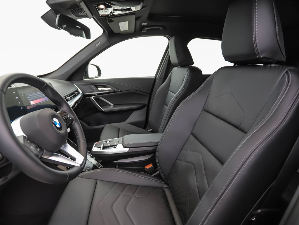 Thumbnail: 2026 BMW X1 - 11