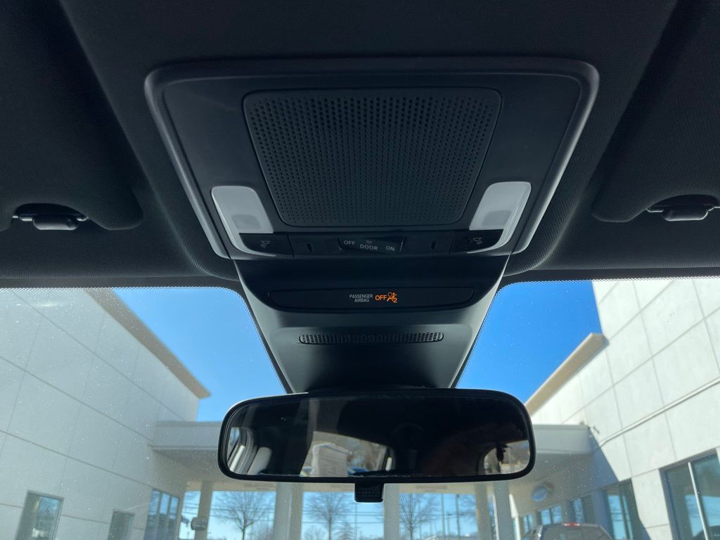 Thumbnail: 2024 Honda HR-V - 16