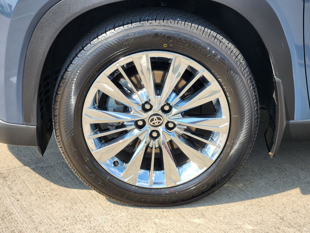 2024 Toyota Grand Highlander Platinum White at Don McGill Toyota