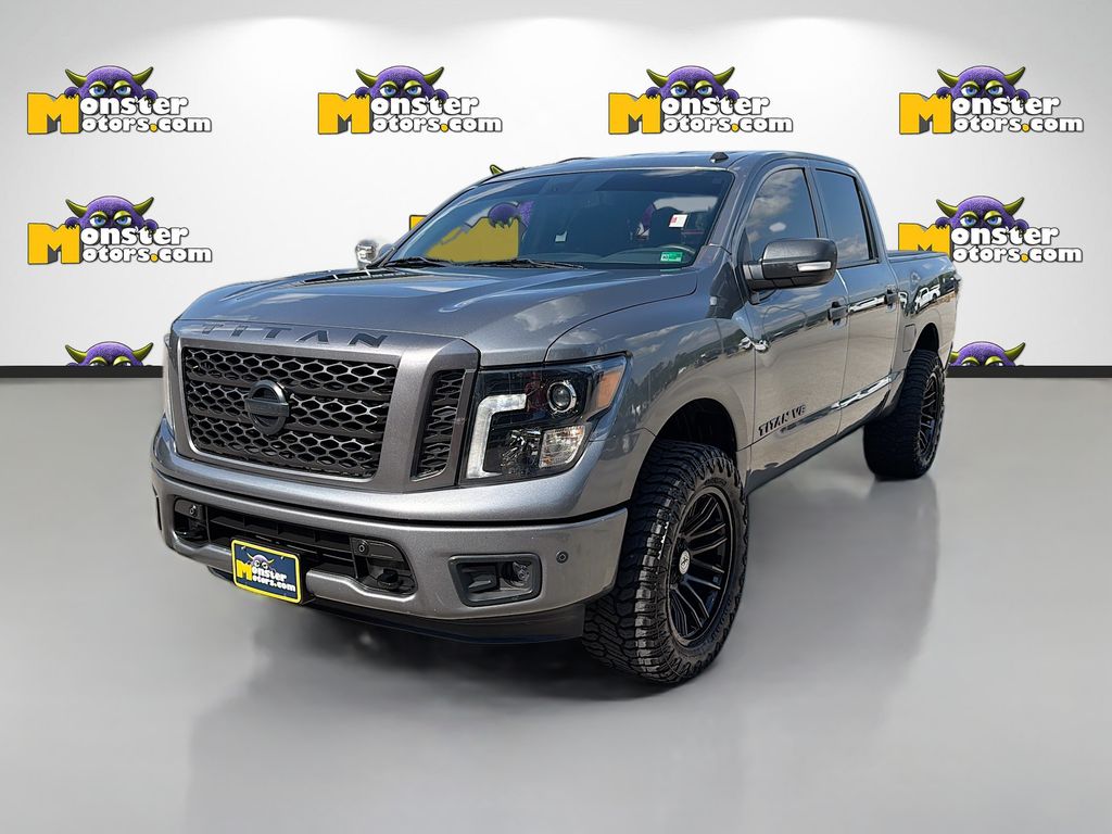 Gray (Gun Metallic) 2019 Nissan Titan SV Crew Cab 4WD Pickup Truck Four-Wheel Drive 7-Speed Automatic