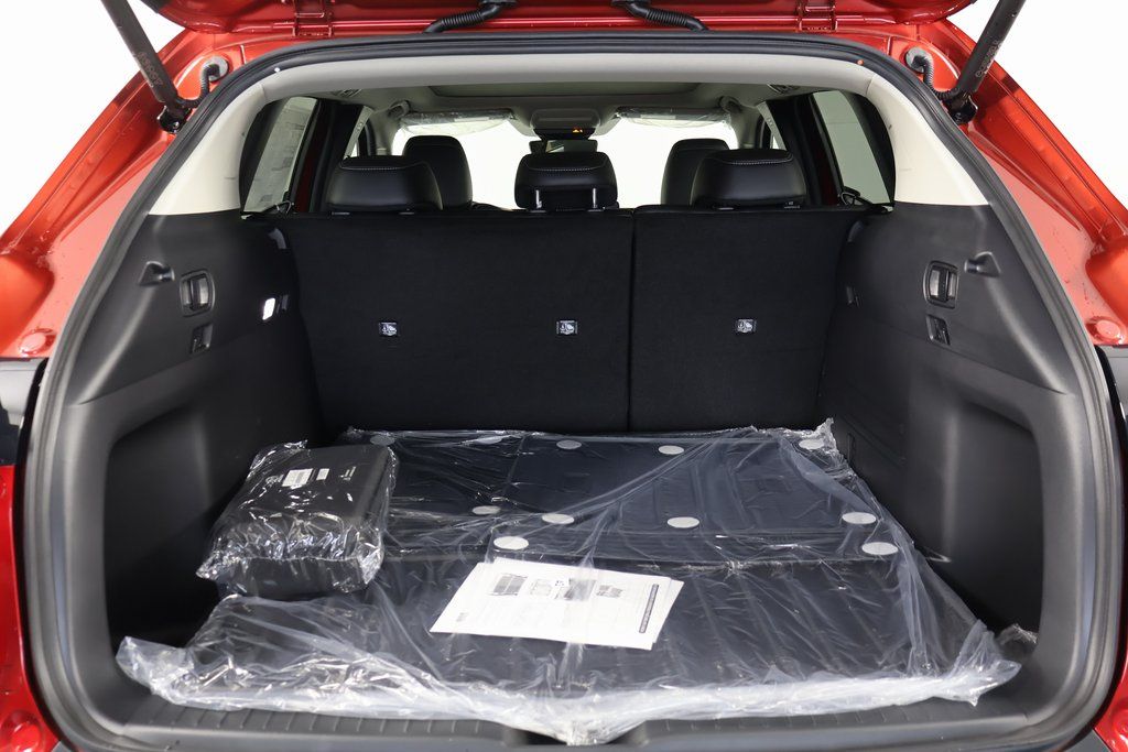 Thumbnail: 2025 Mazda CX-50 - 8