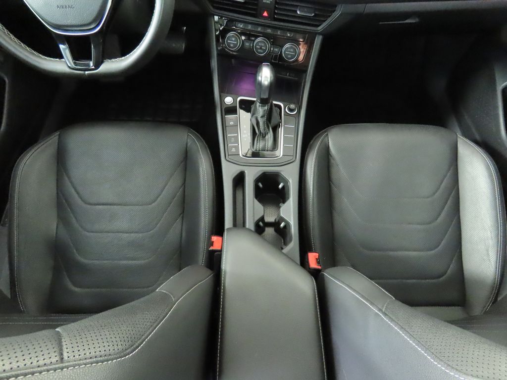 2021 Volkswagen Jetta SEL 17