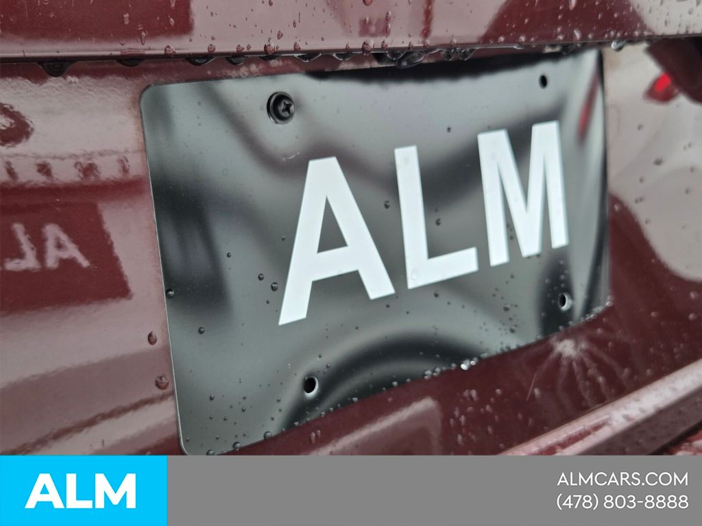 Used 2025 Red Nissan 2.5 SV image 9
