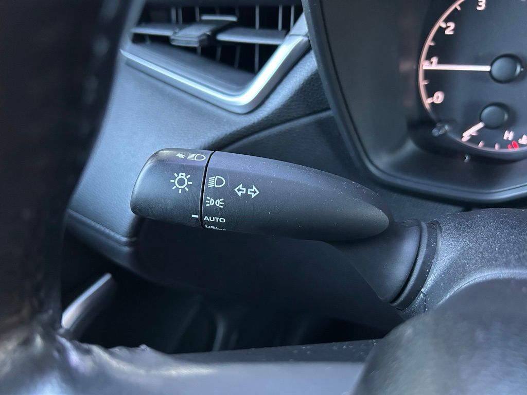 Thumbnail: 2023 Toyota Corolla Cross - 21