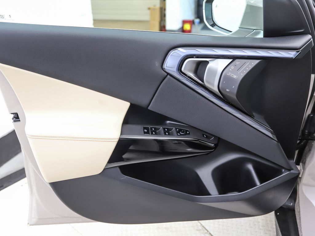 Thumbnail: 2026 BMW X3 - 10