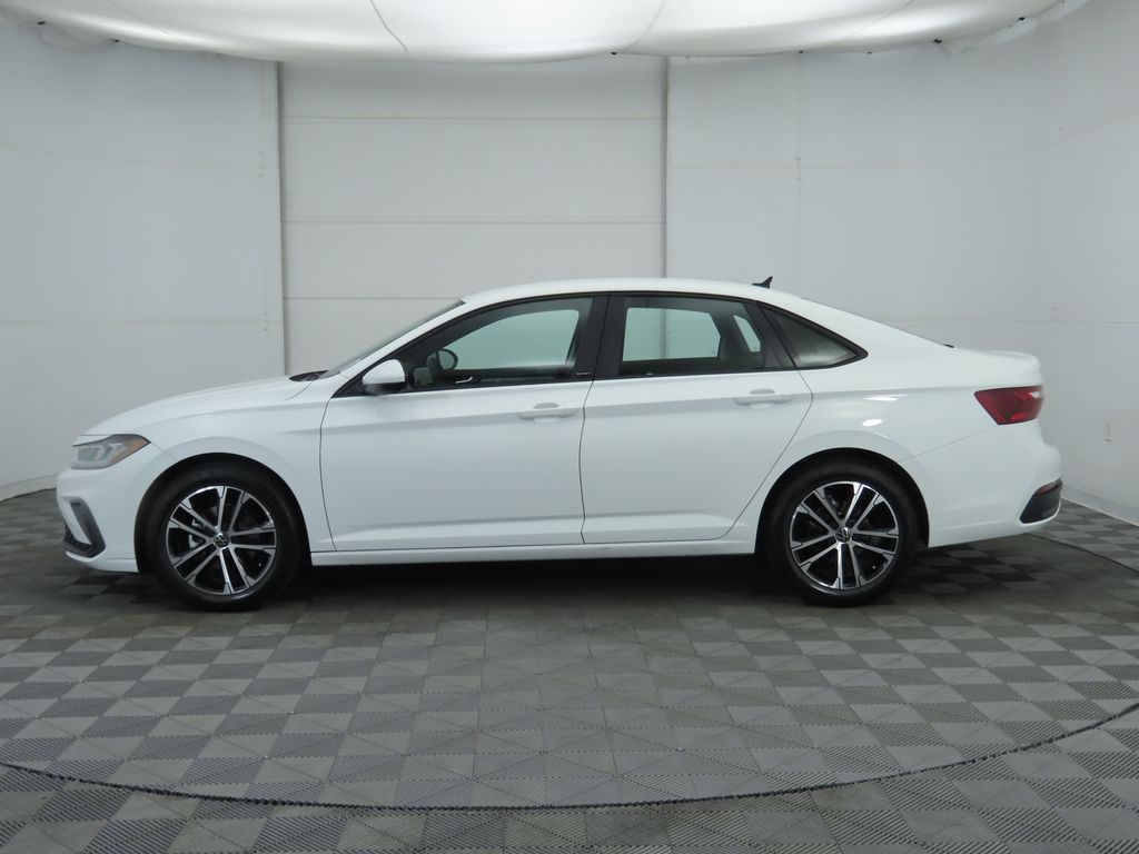 Thumbnail: 2026 Volkswagen Jetta - 8