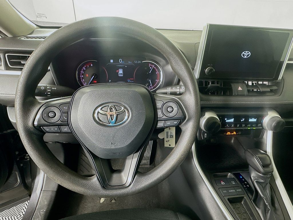 Thumbnail: 2023 Toyota RAV4 - 11