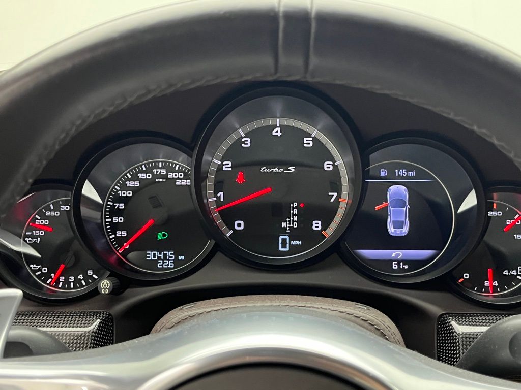 Thumbnail: 2015 Porsche 911 - 11