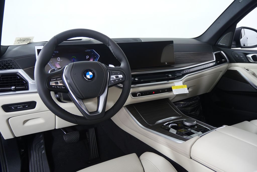 Thumbnail: 2026 BMW X5 - 18