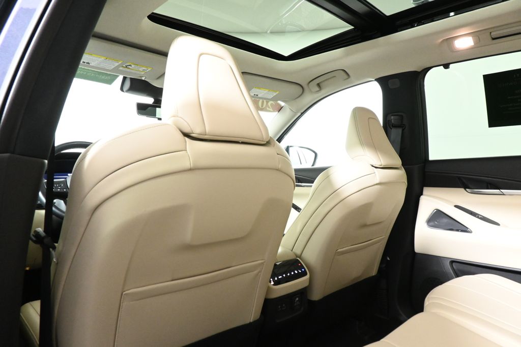 Thumbnail: 2023 INFINITI QX60 - 30