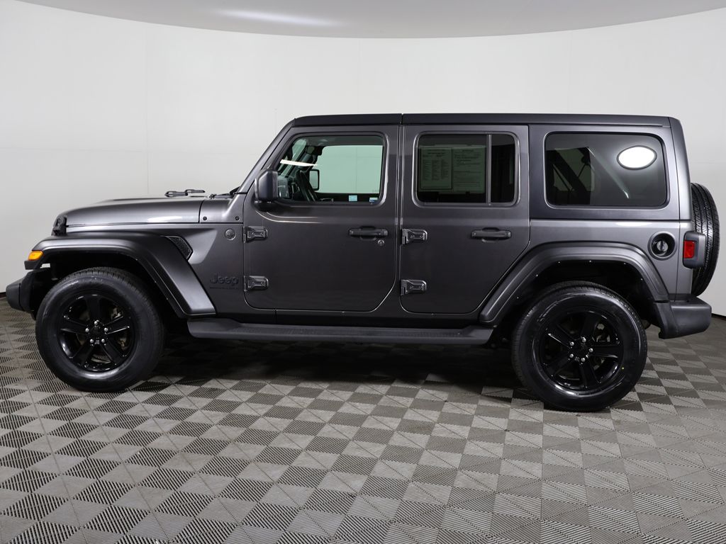 Used 2023 Gray Jeep Altitude image 15