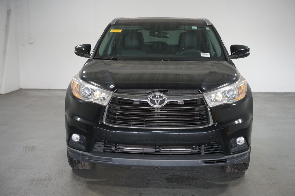 Thumbnail: 2014 Toyota Highlander - 2