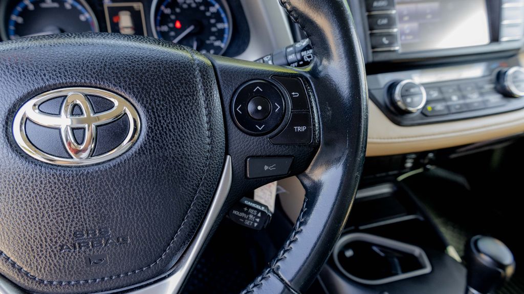 Used 2018 Toyota RAV4 XLE 4D Sport Utility