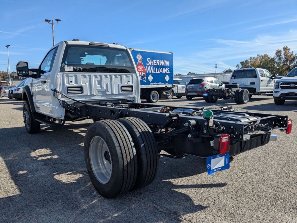 2025 Ford F-600 Chassis XL