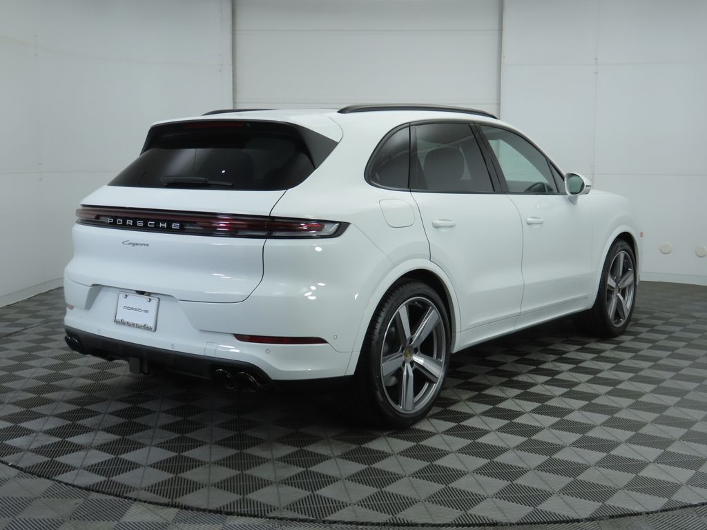 Thumbnail: 2025 Porsche Cayenne - 7