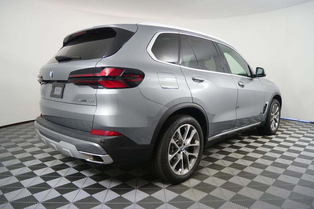 Thumbnail: 2025 BMW X5 - 3