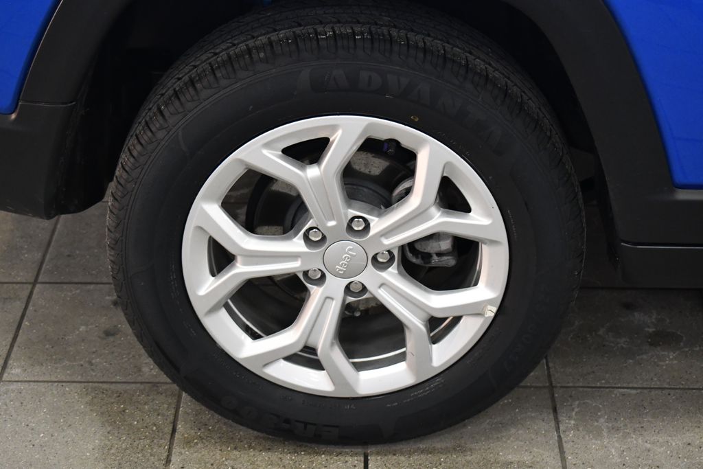 Thumbnail: 2024 Jeep Compass - 10