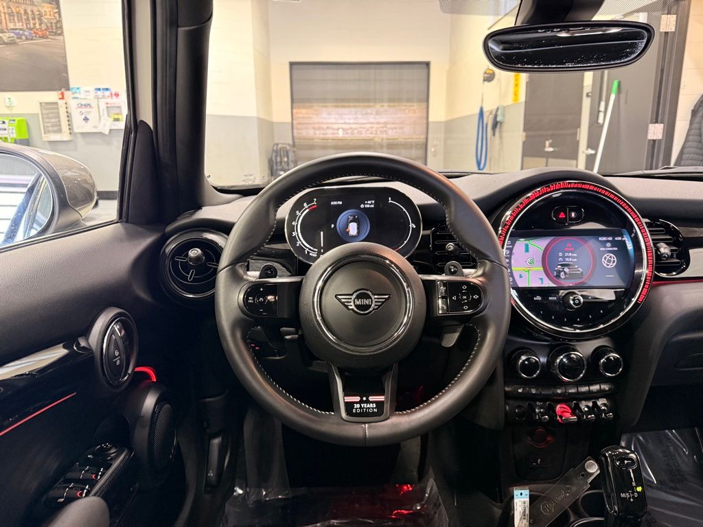 Thumbnail: 2023 MINI Cooper - 23