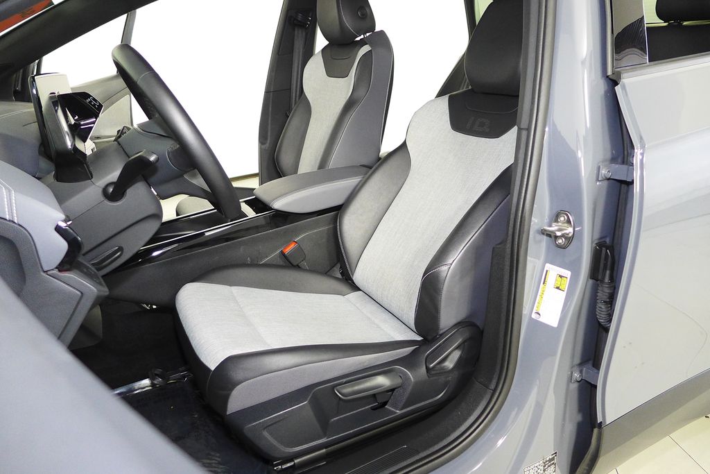 Thumbnail: 2023 Volkswagen ID.4 - 22