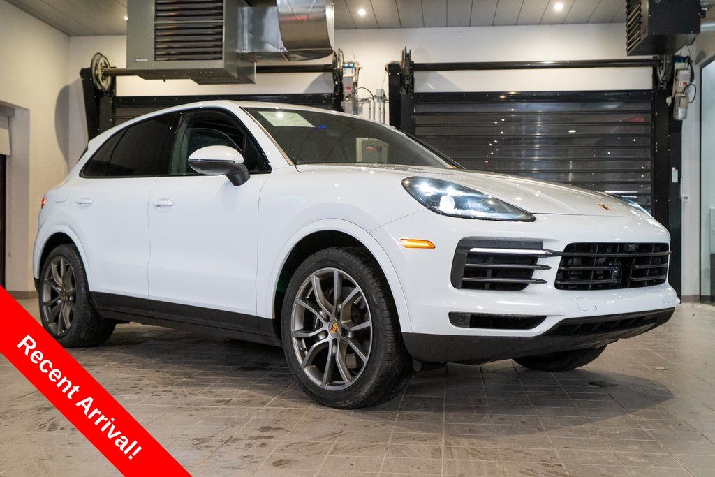 Carrara White Metallic 2023 Porsche Cayenne SUV / Crossover All-Wheel Drive 8-Speed Automatic