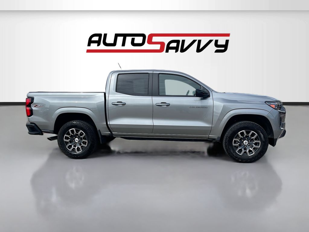 Used 2024 Gray Chevrolet Z71 image 8