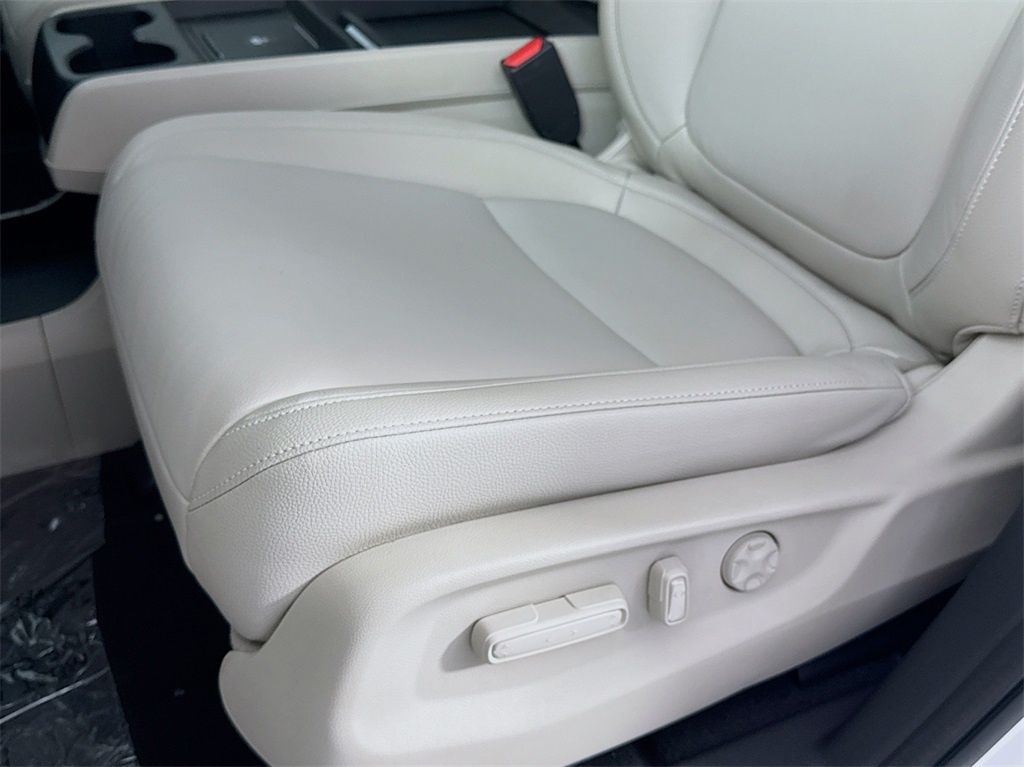 Used Car 2025 Honda Odyssey  Ex-l For Sale Under $50,000 In Austin, Texas