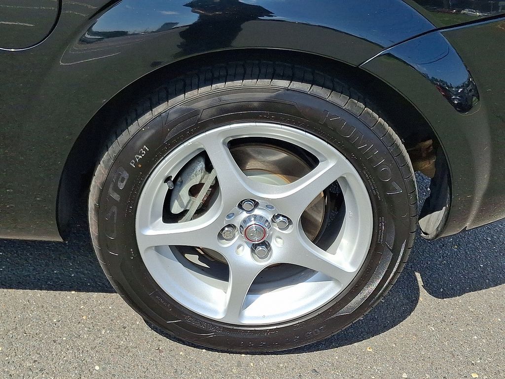 Thumbnail: 2001 Toyota MR2 Spyder - 9