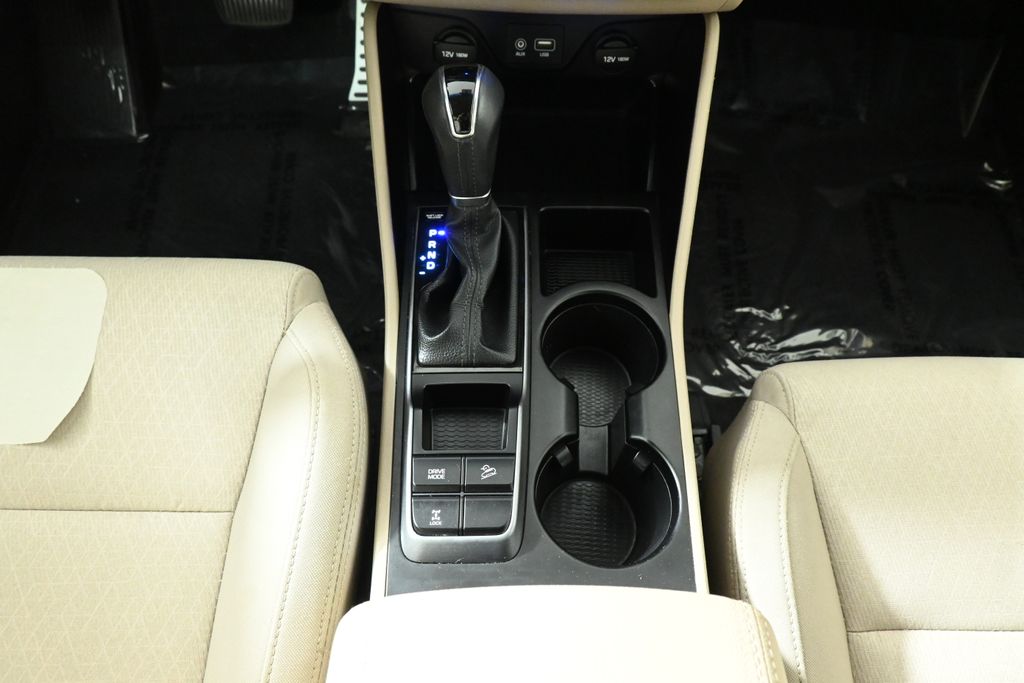 2017 Hyundai Tucson Sport 22