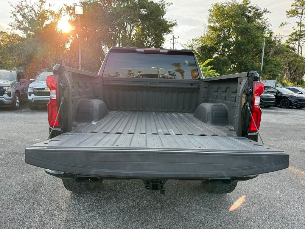 2019 Chevrolet Silverado 1500 RST 12