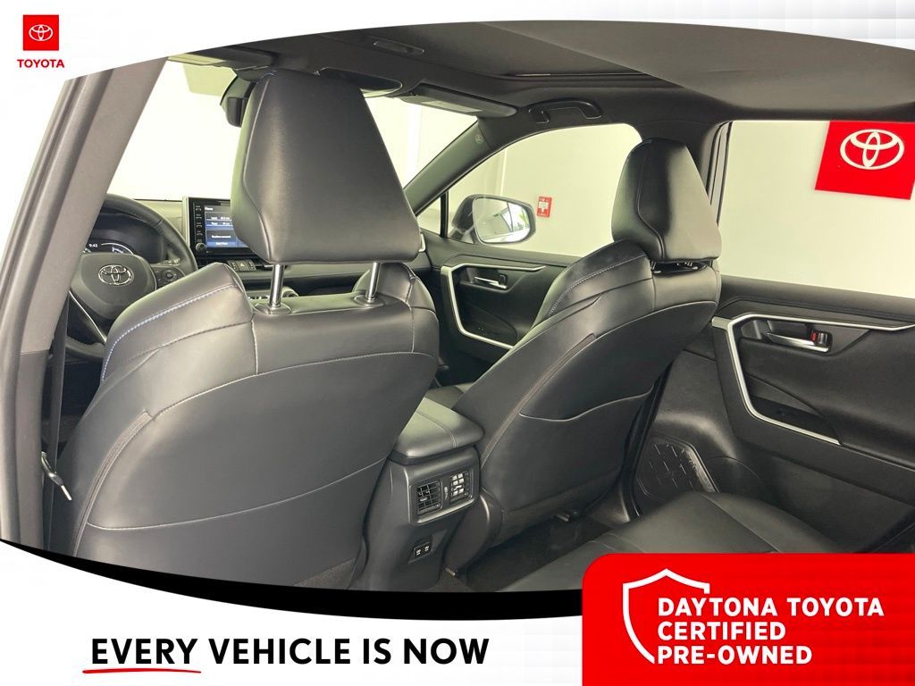 2021 Toyota RAV4 XSE - Photo 27