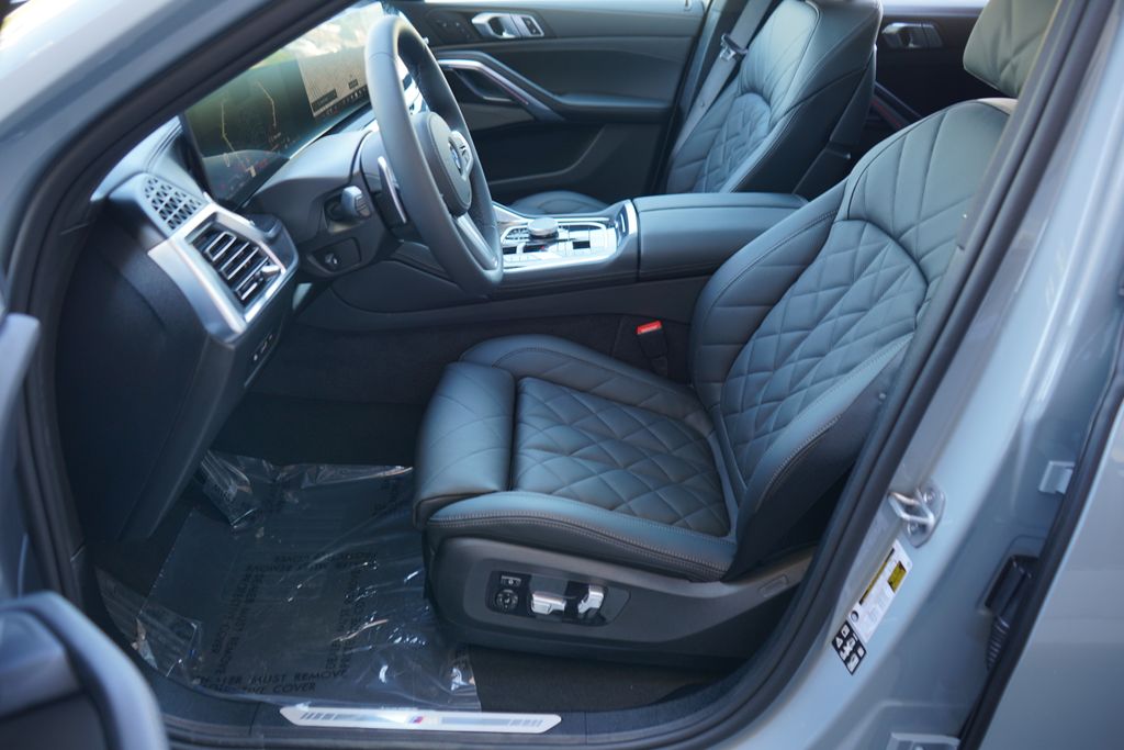 Thumbnail: 2026 BMW X6 - 10