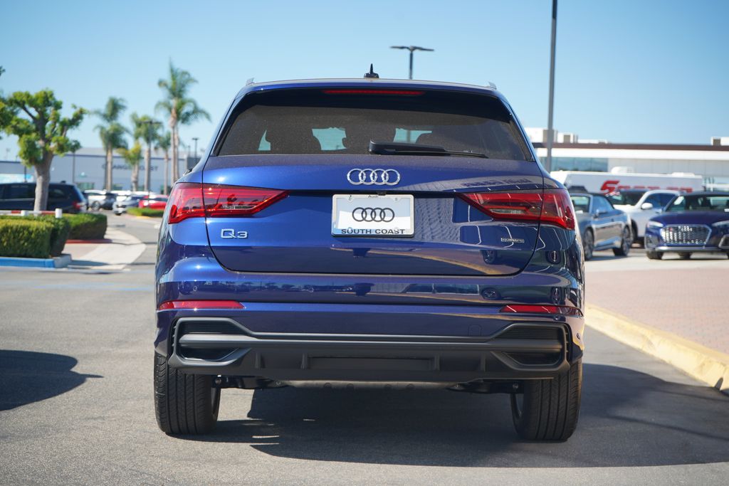 2024 Audi Q3  4