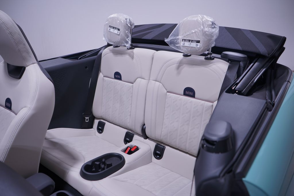 Thumbnail: 2026 MINI Cooper - 12