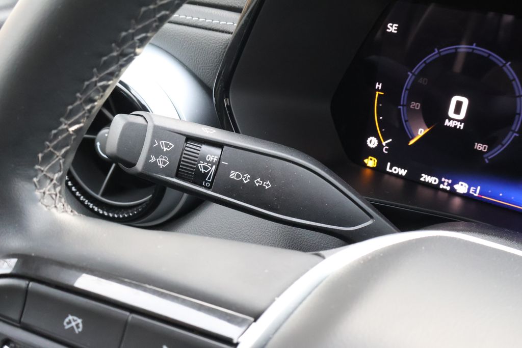 Thumbnail: 2024 Chevrolet Colorado - 27