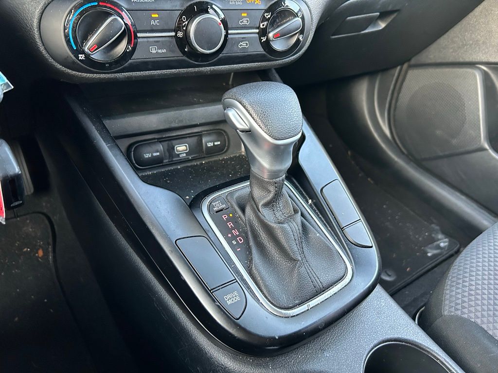 Thumbnail: 2022 Kia Soul - 26