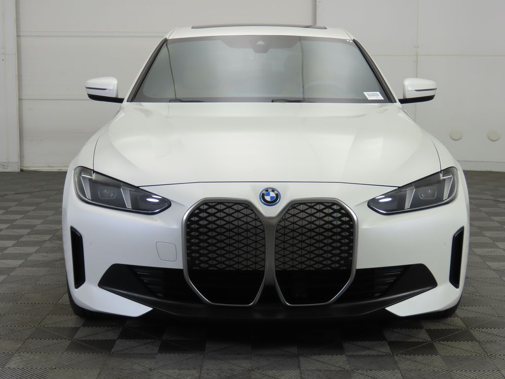 Thumbnail: 2025 BMW i4 - 2