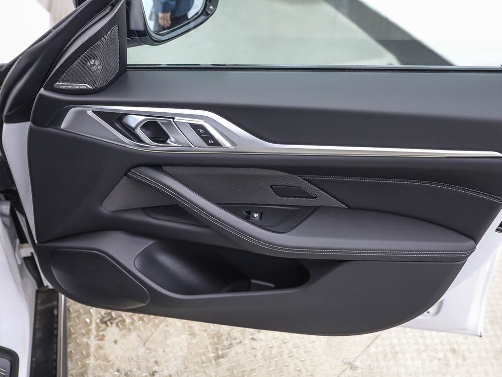 Thumbnail: 2025 BMW i4 - 28