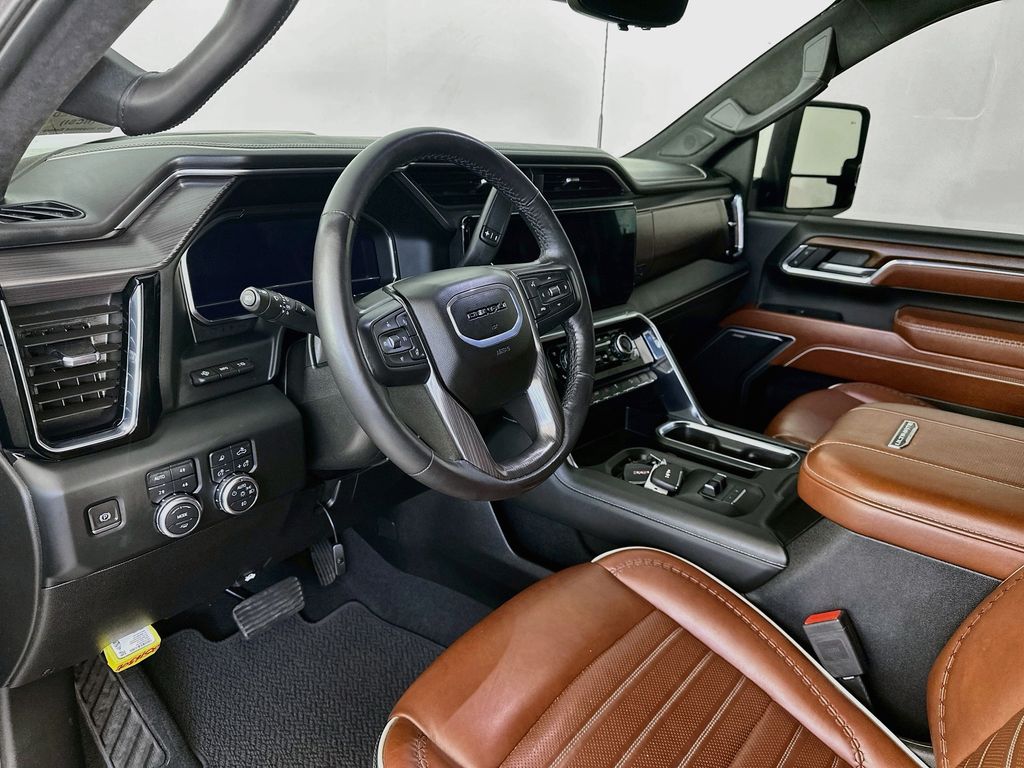 GMCSierra 2500HD30