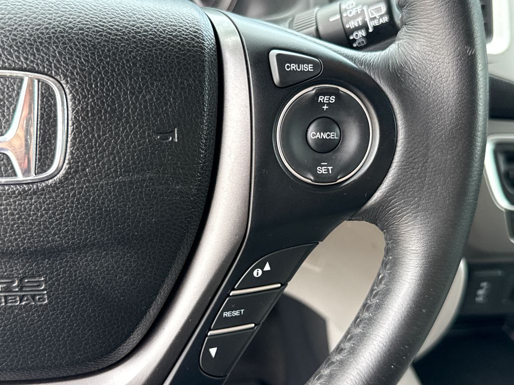 Used 2016  Honda EX-L image 16