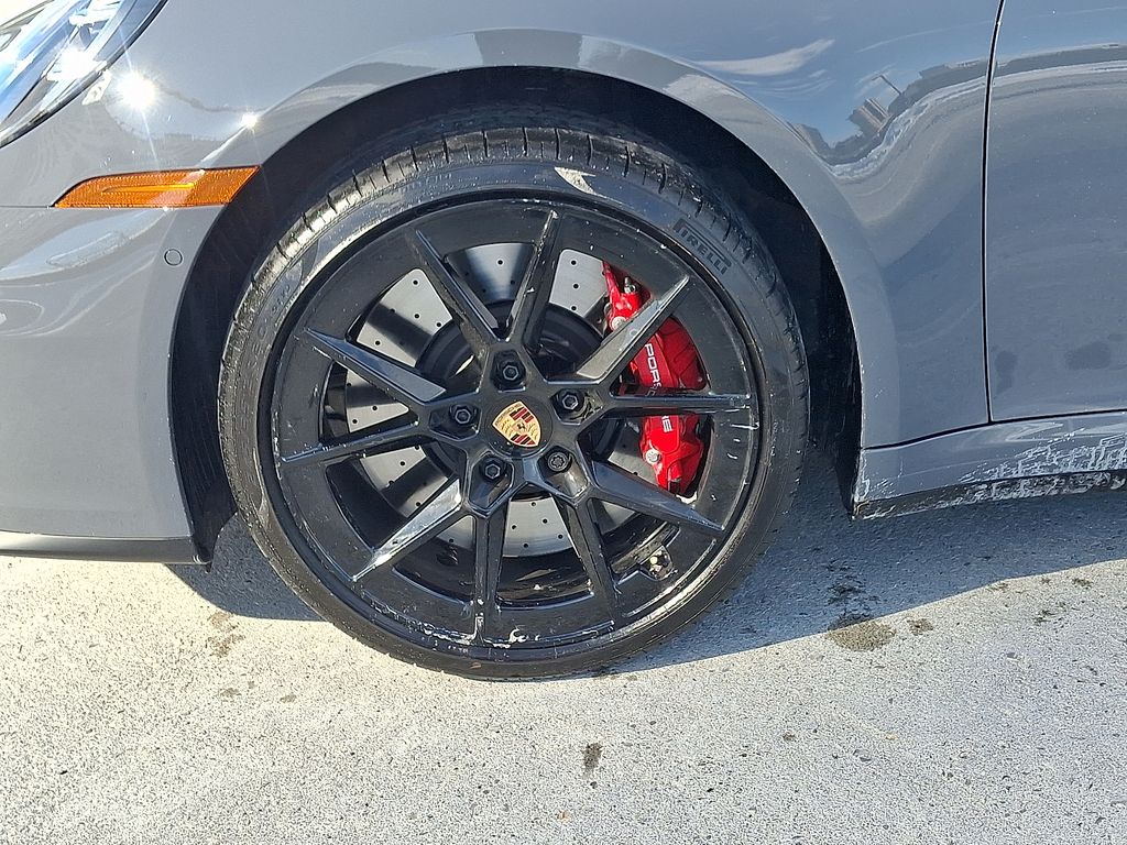 Thumbnail: 2026 Porsche 911 - 10