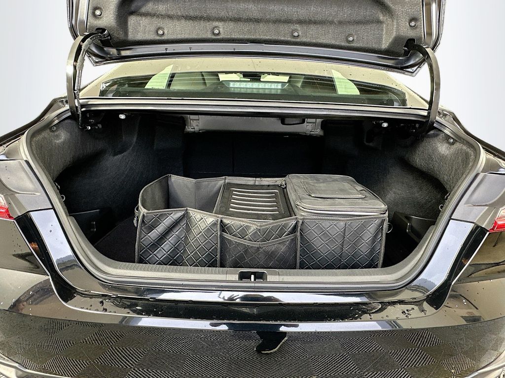 Thumbnail: 2025 Toyota Camry - 26