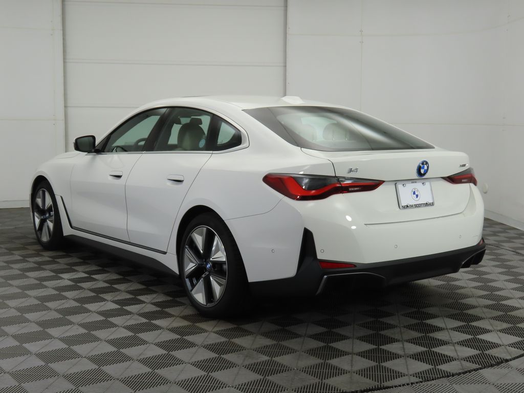 Thumbnail: 2025 BMW i4 - 7