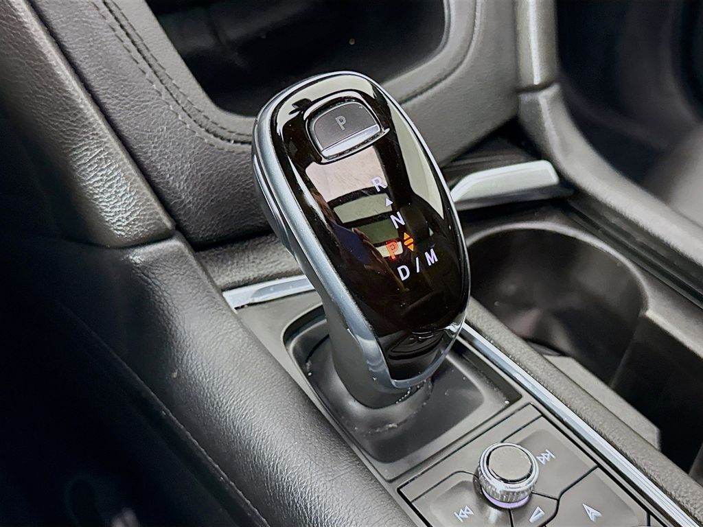 Thumbnail: 2021 Cadillac XT6 - 17