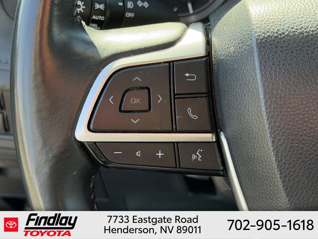 Used 2024 Toyota Highlander SUV