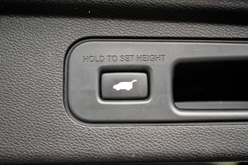 Used 2025 Honda Odyssey Van